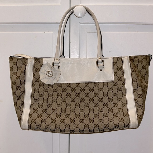 ✨ GUCCI ✨ Authentic GG Canvas White Leather Flower Handbag Satchel Tote - Picture 3 of 16